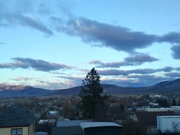 513 3rd Ave N, Hot Springs, MT