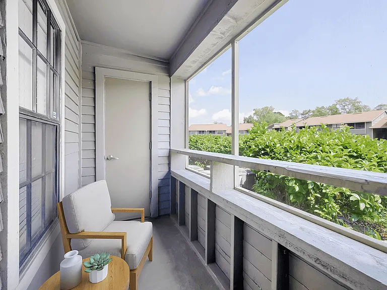Bentley Green Apartment Homes — Photo 52