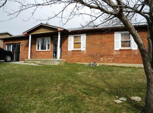 104 Lavon Ave, Vine Grove, KY 40175