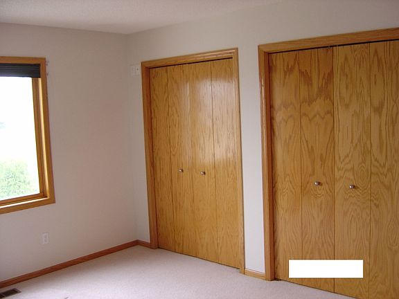 5th image of 8724 Douglas Dr N