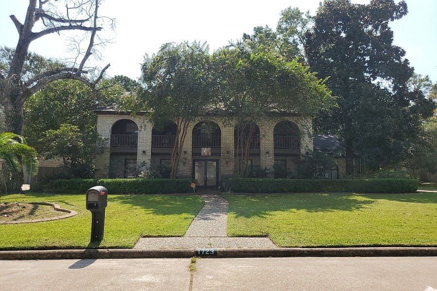 1st image of 1723 Big Horn Dr