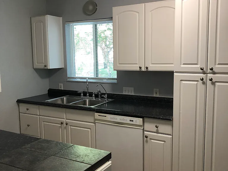 5407 Westminster Dr — Photo 4