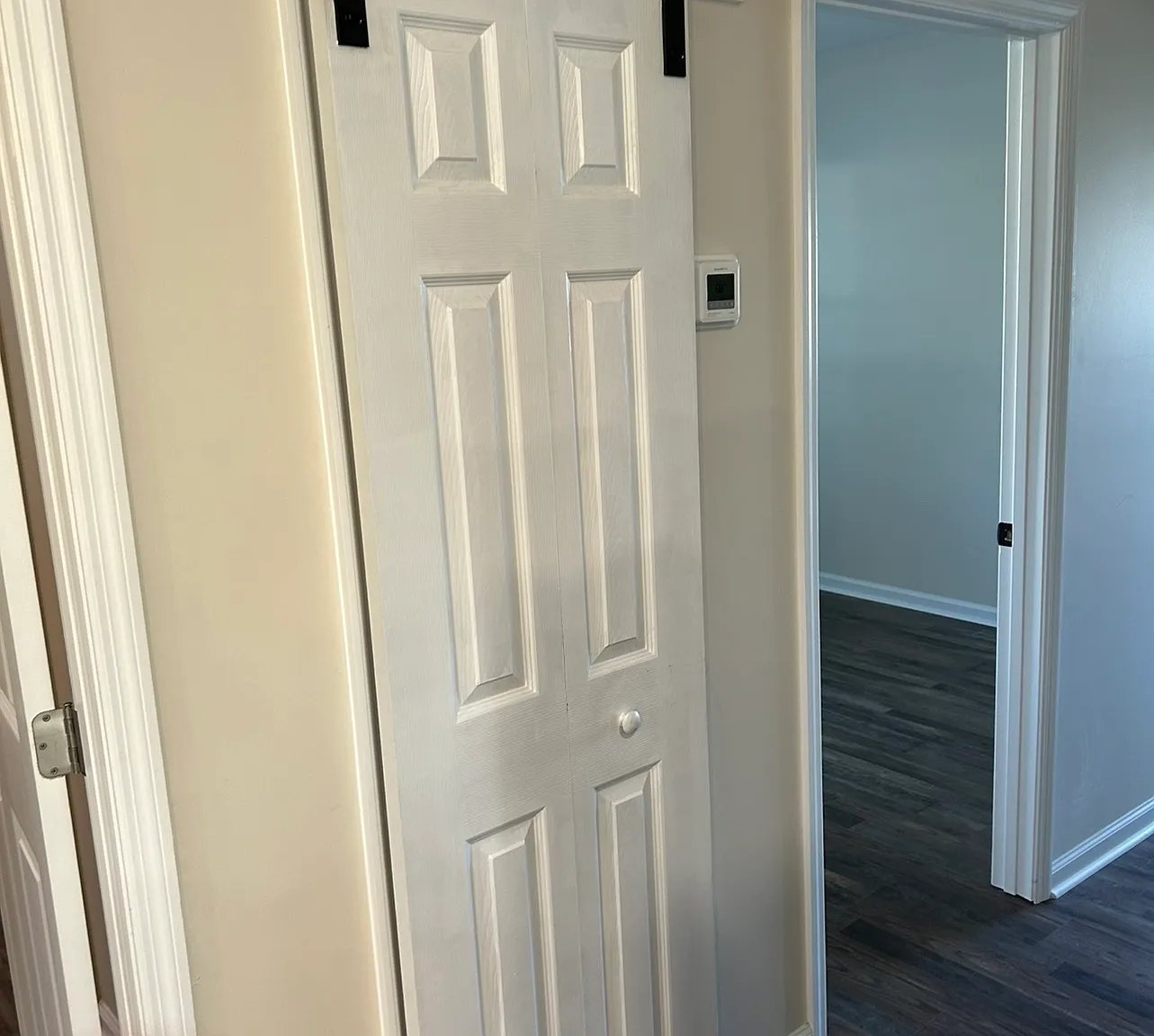 3 bed, 1200 sqft, $2,700 — Photo 4