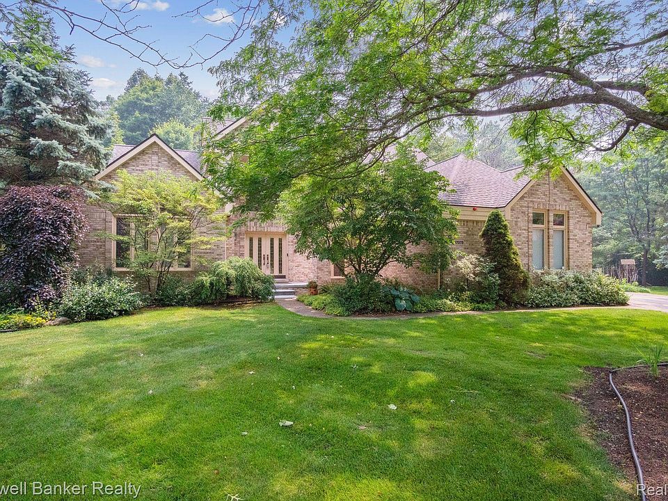1st image of 47075 Brooks Ln S