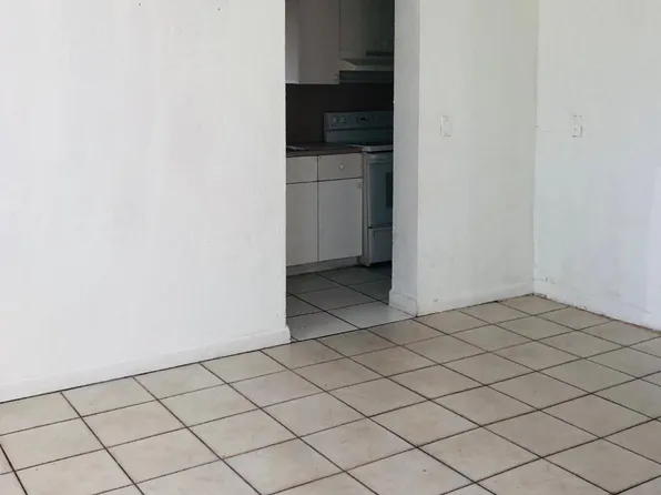 1385 NW 70th St, Miami, FL 33147