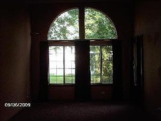 5th image of 527 Canterbury Dr
