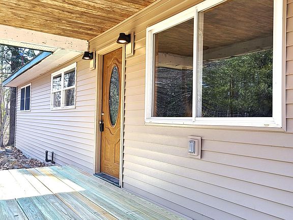 3rd image of 1150 Lakewood Road
