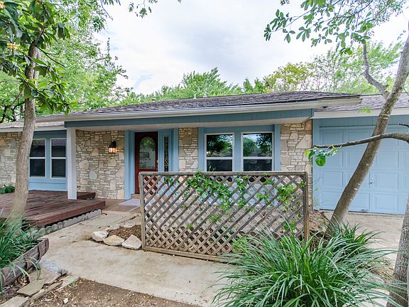 2nd image of 3935 Briarvista St