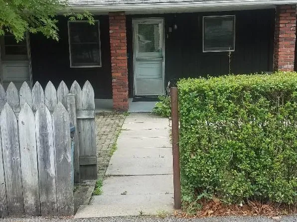 305 Penn St #3, Elizabeth, PA 15037