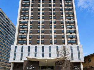 6145 N Sheridan Rd APT 27C, Chicago, IL 60660