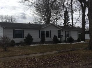 77 Hawley St, Quincy, MI 49082