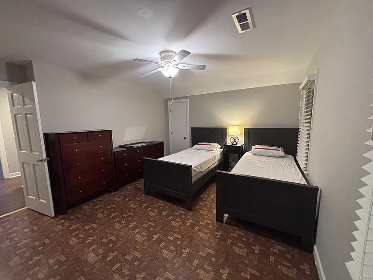 955 Pine Hollow Rd — Photo 12