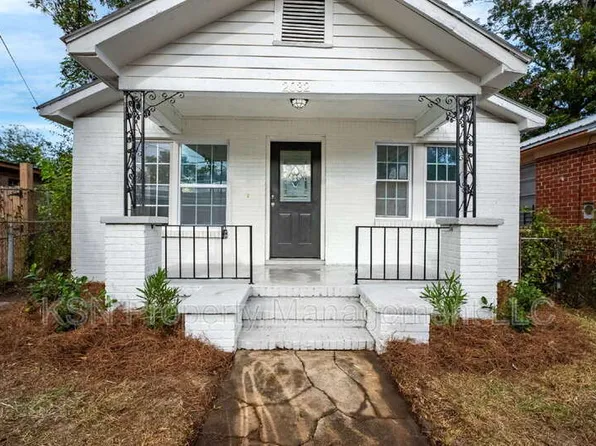 2032 Eppinger St, Savannah, GA 31415