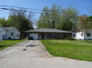 1404 Sunnyside Dr, Johnsburg, IL 60051