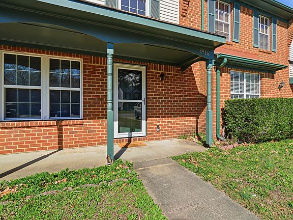 3rd image of 3914 Wyckoff Dr #1