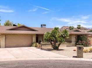 864 E PARADISE Lane, Phoenix, AZ 85022