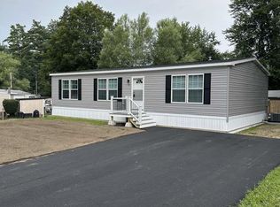 9 Mark St, Nashua, NH 03062