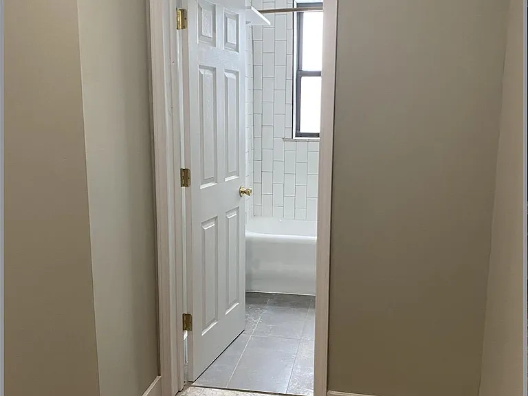 4407 W Pine Blvd #212 — Photo 15