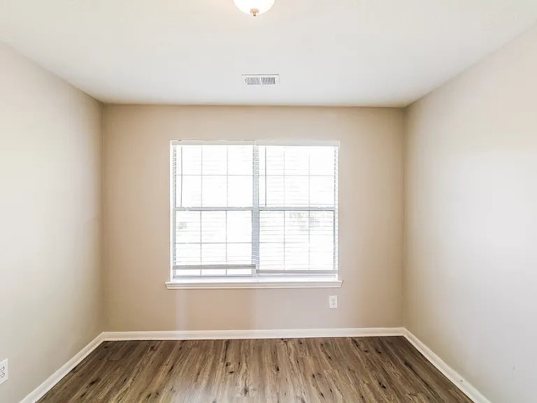 304 Cedar Branch Dr — Photo 12