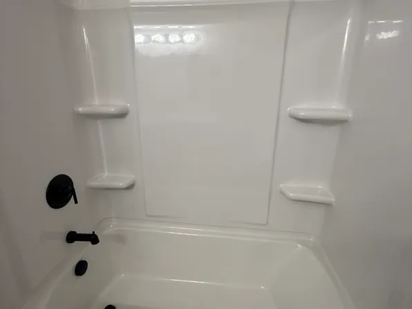 4183 Hancock Dr, Holt, MI 48842
