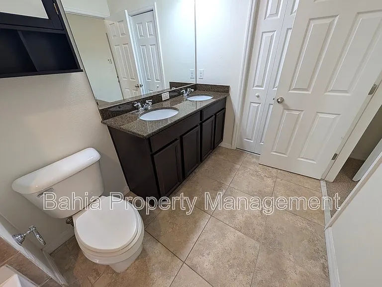 14161 Stowbridge Ave — Photo 20