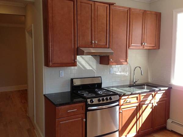 1st image of 6 Chatsworth Ave