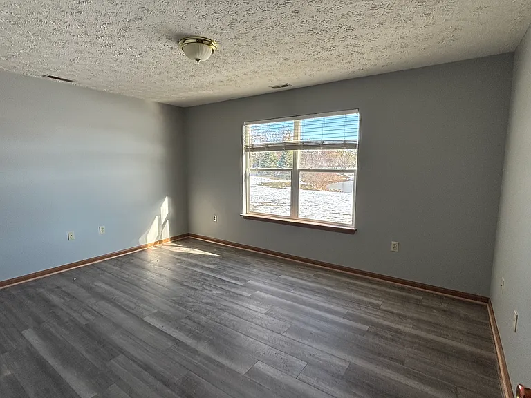 407 Vineyards Ct #407 — Photo 4
