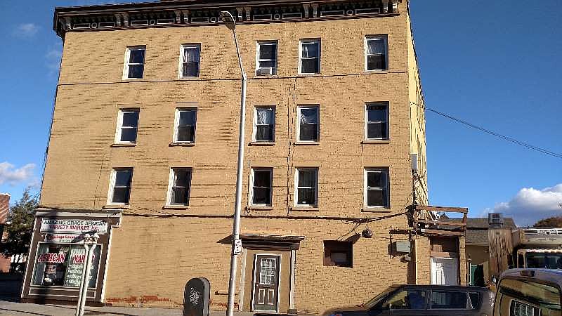 2nd image of 468 Main St