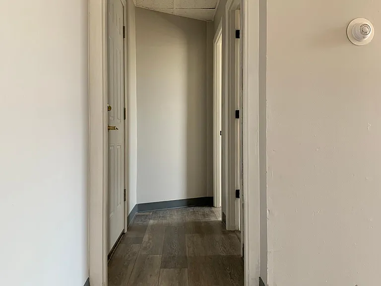 32 Chestnut St #27 — Photo 11