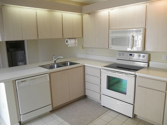 5th image of 8157 Andover Ct APT D