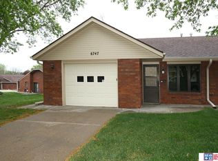 6747 Teton Dr #12, Lincoln, NE 68510