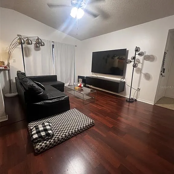 202 Riverbend Dr #204 — Photo 18