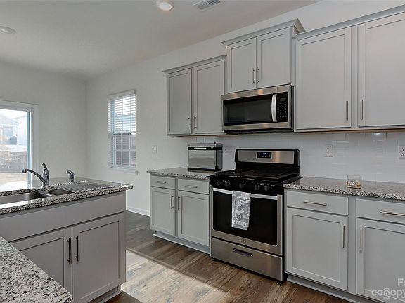 3rd image of 7577 Nolen Farm Dr