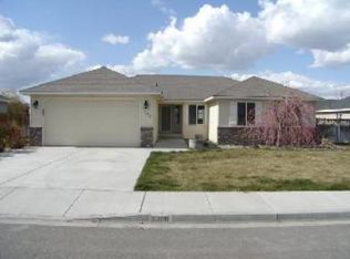 3308 S Lyle St, Kennewick, WA 99337