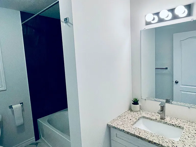 2341 Marcel Cir — Photo 18