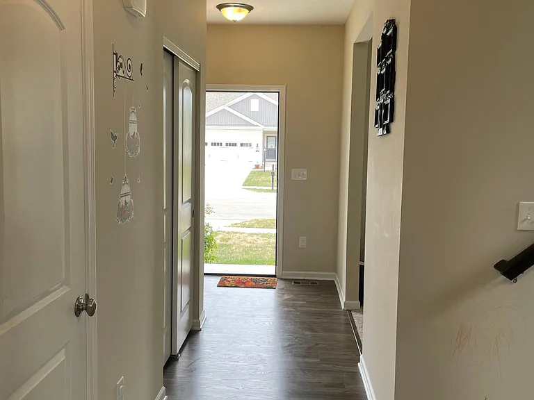 515 Weaver Ridge Dr — Photo 8