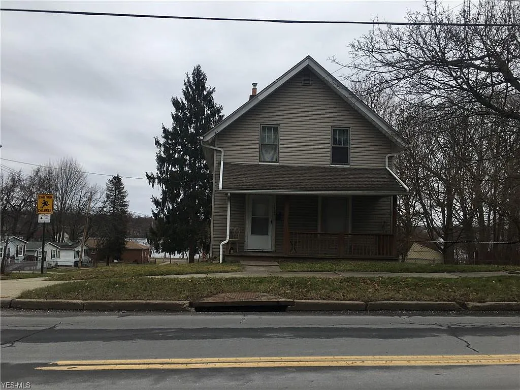 1725 Manchester Rd photo 1