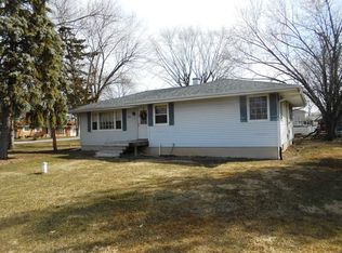 806 Wisconsin Rd, New Lenox, IL 60451