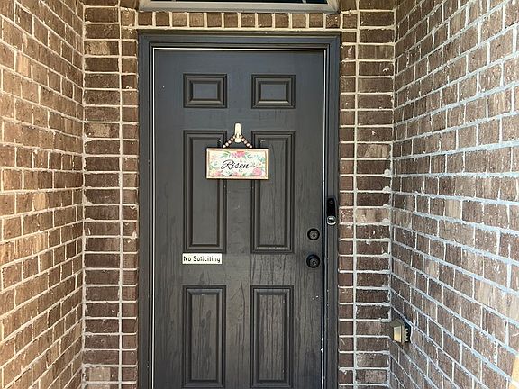 4th image of 726 Forgotten Creek Ln