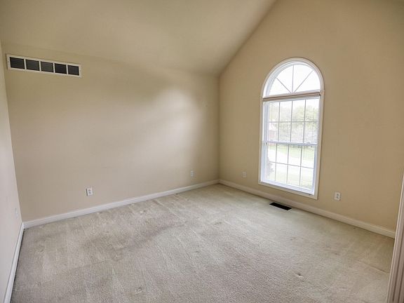 5th image of 103 Frances Dr