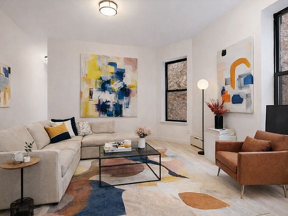 3rd image of 316 W 51st St APT 2R