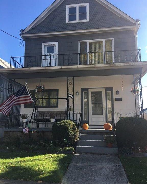 1st image of 391 Willett St