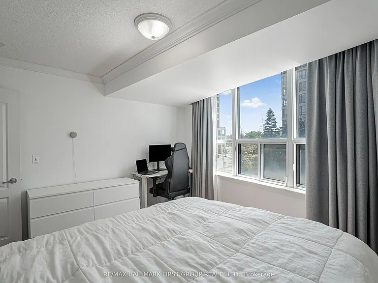 33 Elm Dr W #305 — Photo 12