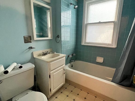 2nd image of 79 Sterling Ave