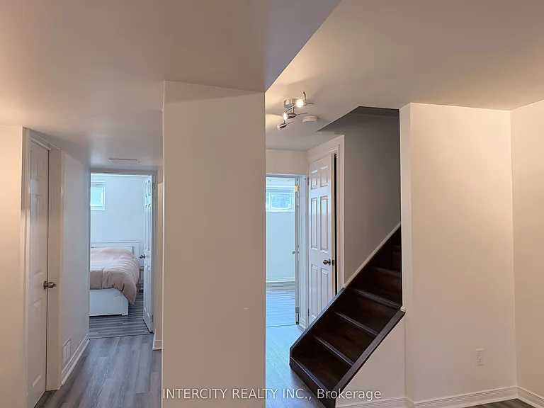 36 Strathburn Blvd — Photo 6