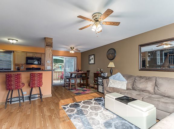 5th image of 90 Bridgewood Dr