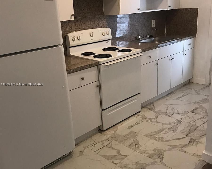 1st image of 16890 NE 21st Ave #2