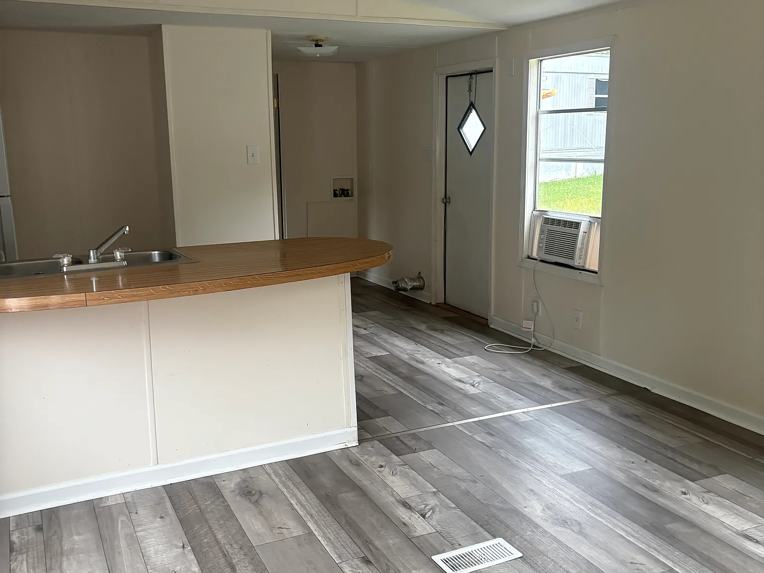2 bed, $850 — Photo 3