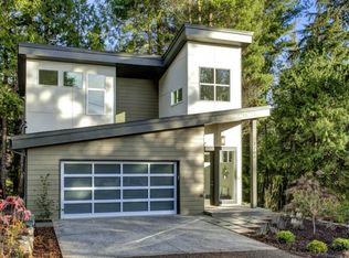 3206 NE 117th St, Seattle, WA 98125