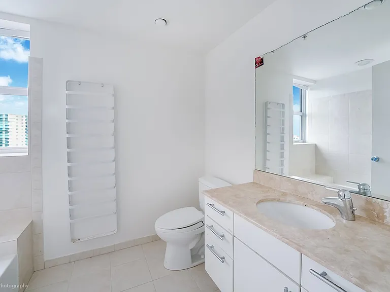 7929 West Dr #1001 — Photo 10